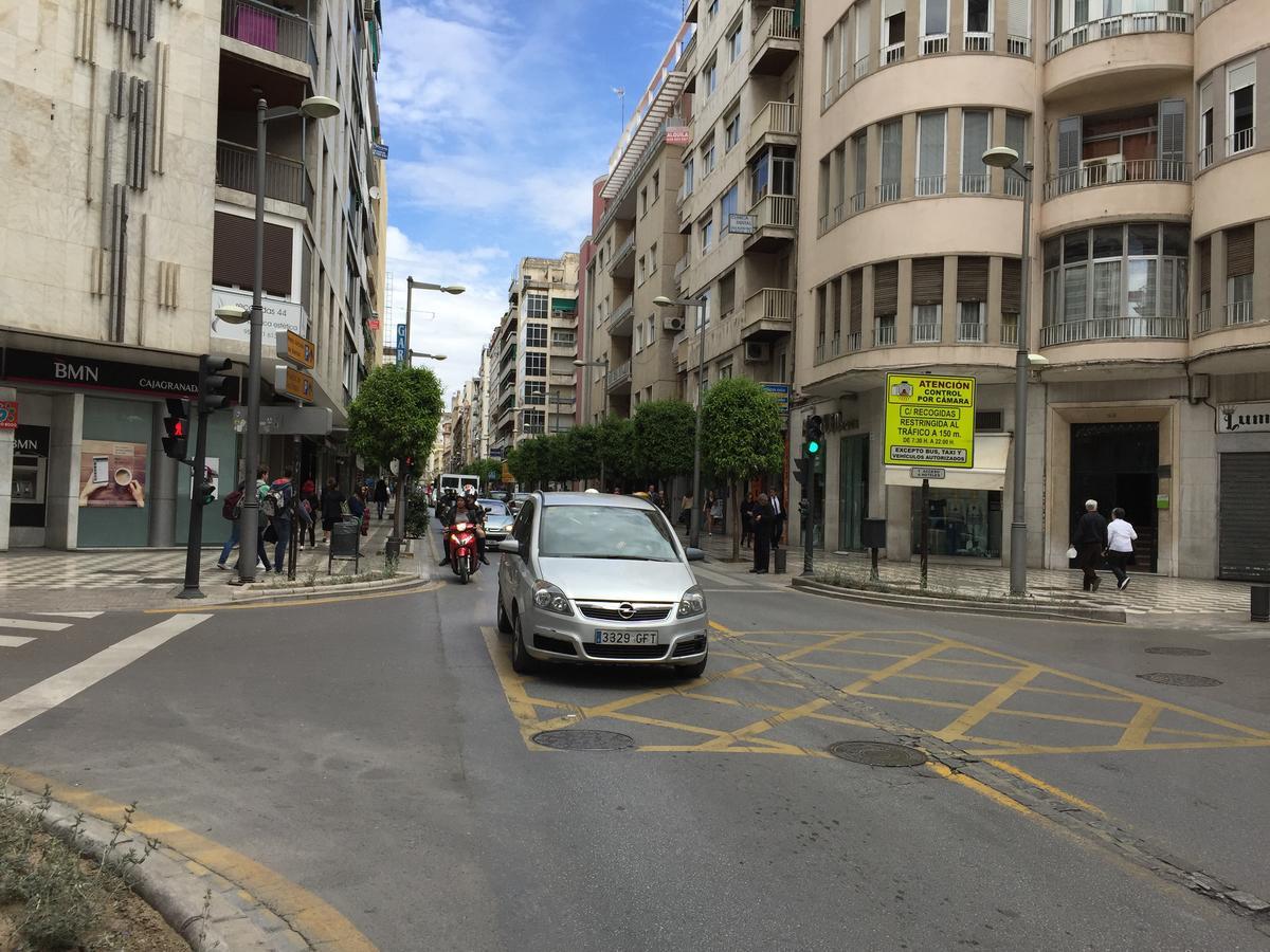 Piso En Calle Recogidas Granada Buitenkant foto